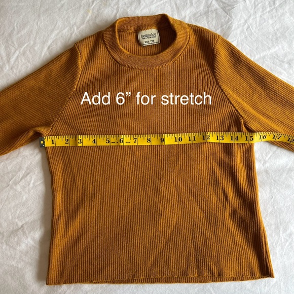 Betina Lou Mustard Yellow Fine Italian Wool Cropped Sweater Size XS - Picture 5 of 12